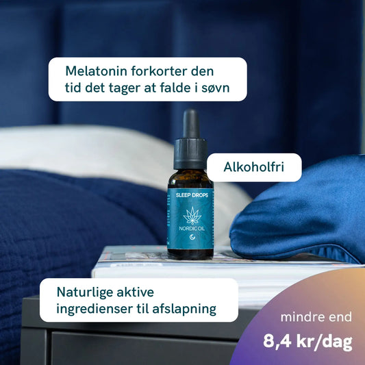 Nordic Oil Sleep Drops melatonin-flaske på sengebord ved sengen