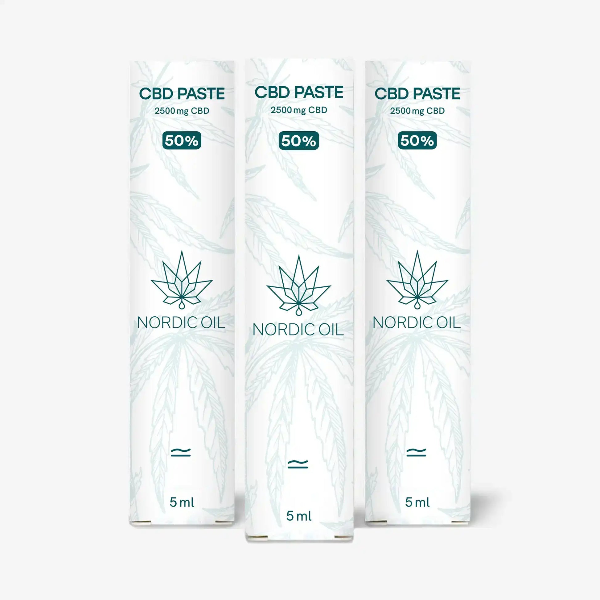 Tre rør CBD-paste fra Nordic Oil med 2500 mg CBD og 50% koncentration (5 ml pr. rør).