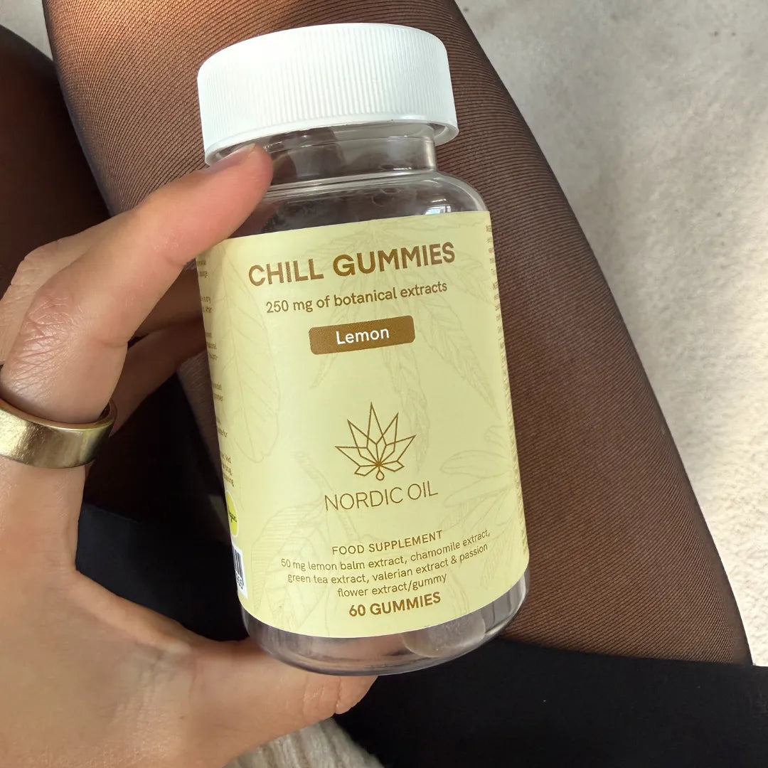 Flaske Chill Gummies Lemon fra Nordic Oil med 60 gummies