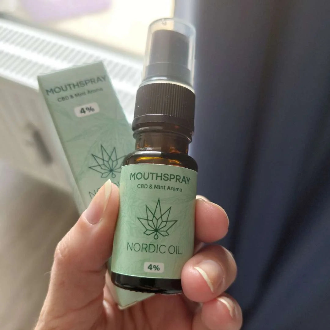 Mundspray med CBD og mintaroma fra Nordic Oil (4%).