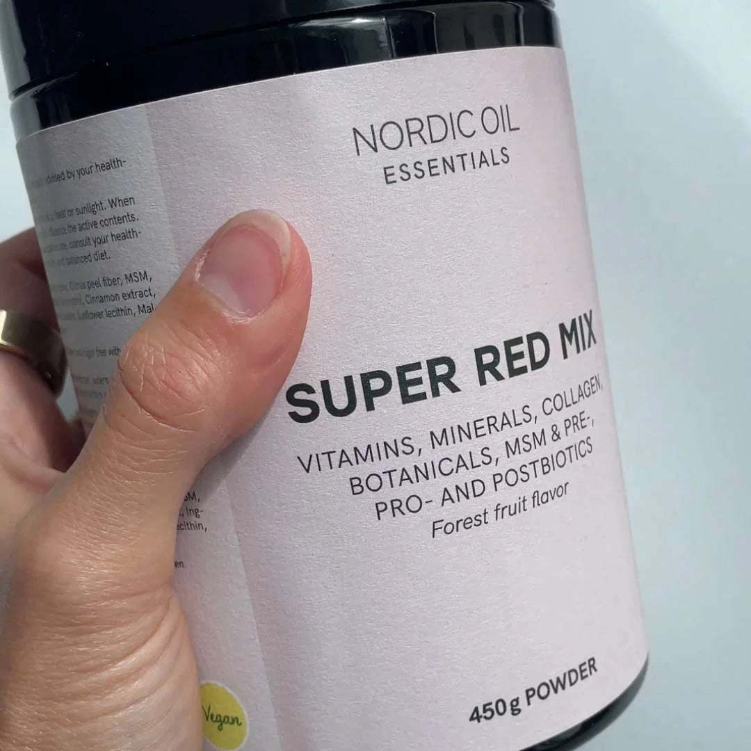 Nordic Oil Essentials Super Red Mix kosttilskud i pulverform med skovfrugtsmag.